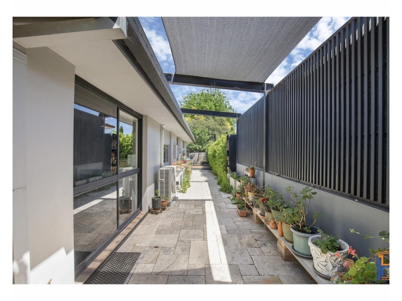 10 Crest Road, Armidale NSW 2350