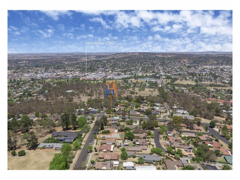 10 Crest Road, Armidale NSW 2350