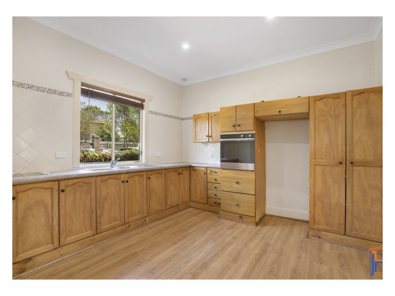 140 Markham Street, Armidale NSW 2350