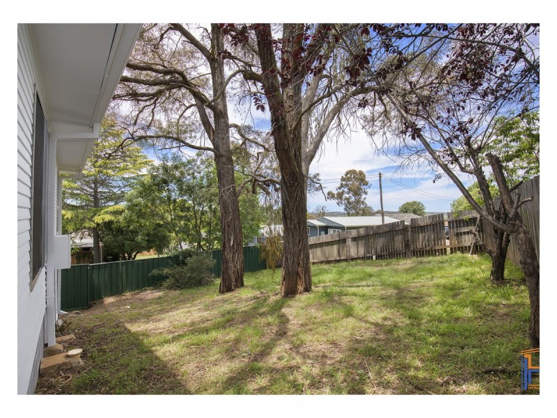 2 Curtis Street, Armidale NSW 2350