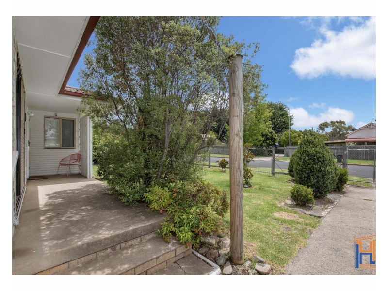 6 Claude Street, Armidale NSW 2350