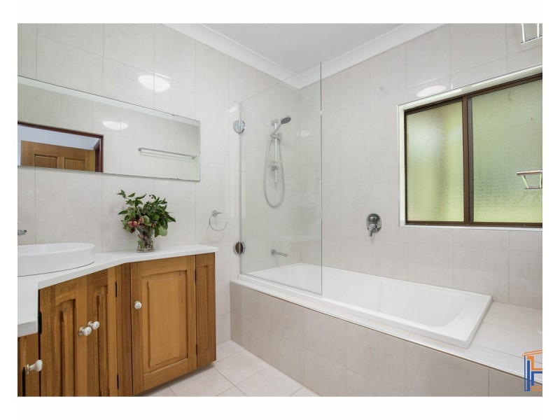 67 Wattle Drive, Armidale NSW 2350