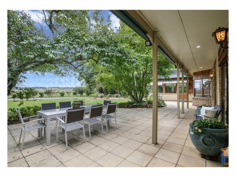 67 Wattle Drive, Armidale NSW 2350