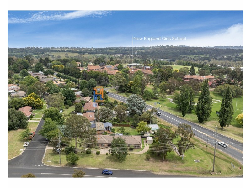 1/1 Moyes Street, Armidale NSW 2350