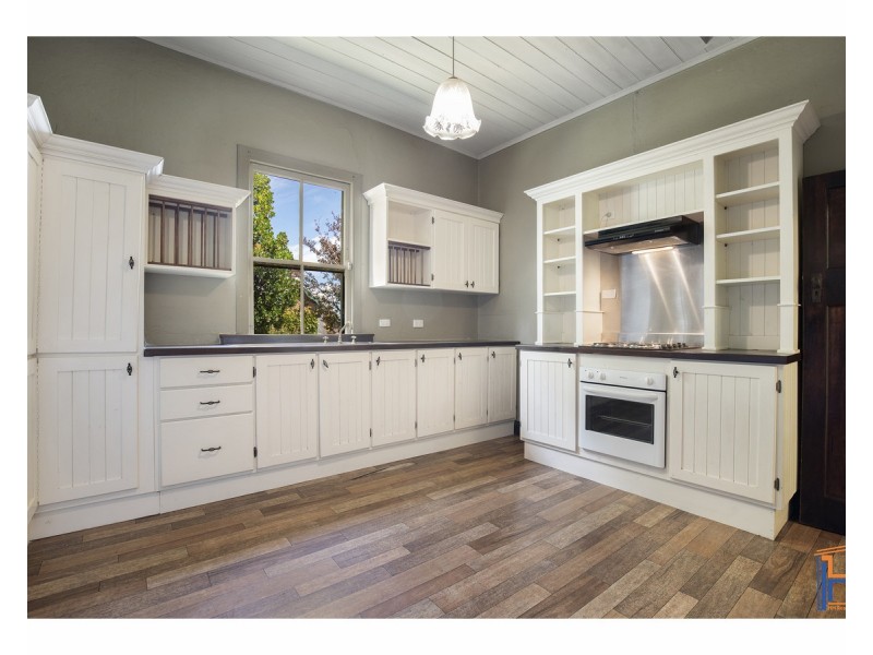 152 Brown Street, Armidale NSW 2350