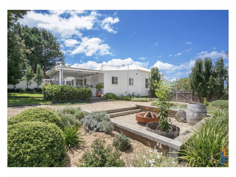 14 Marsh Street, Armidale NSW 2350
