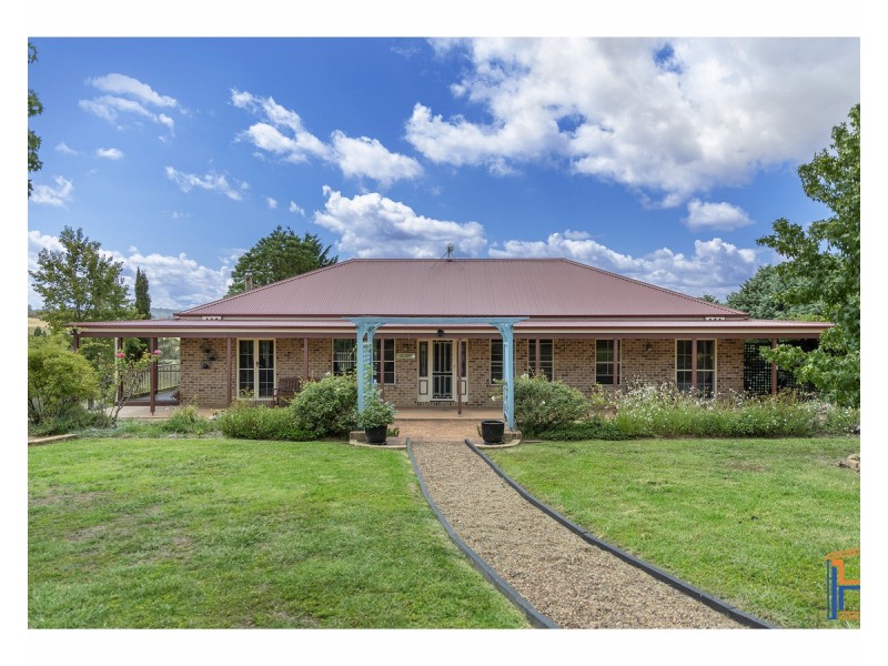 7 Meadow Road, Armidale NSW 2350