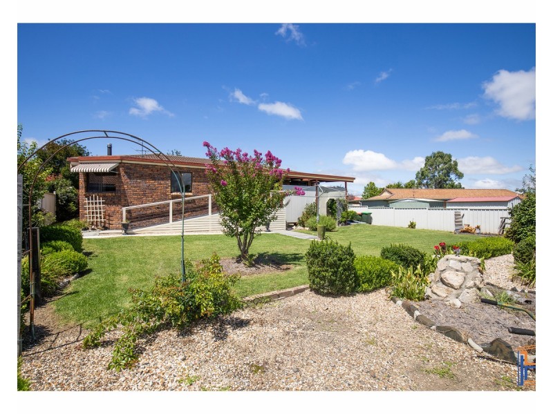 24 MacDonald Drive, Armidale NSW 2350
