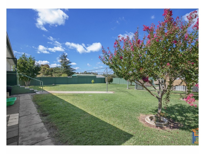 10 Helen Avenue, Armidale NSW 2350