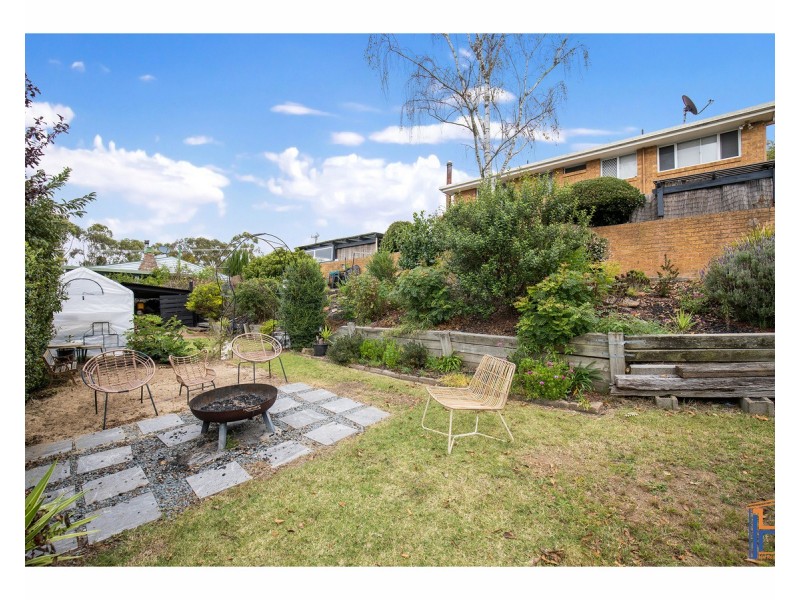 28 Campion Parade, Armidale NSW 2350