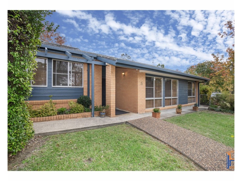 5 Kathleen Crescent, Armidale NSW 2350