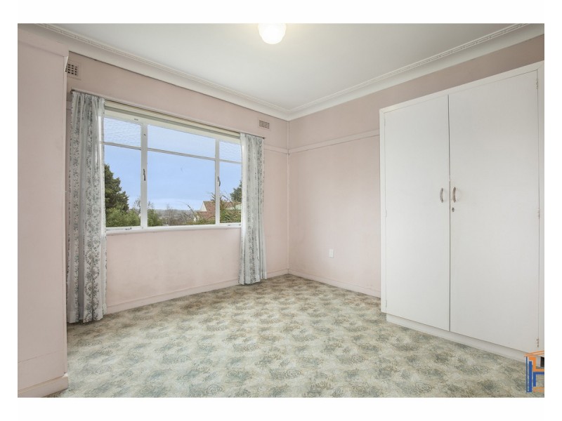 33 Garibaldi Street, Armidale NSW 2350