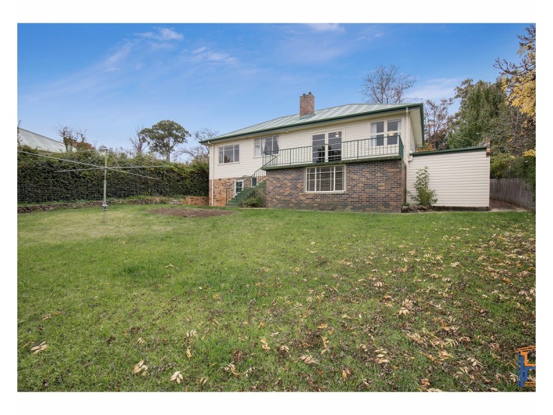 33 Garibaldi Street, Armidale NSW 2350