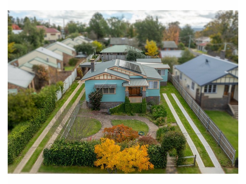 196 Marsh Street, Armidale NSW 2350