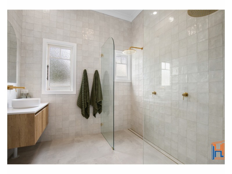 196 Marsh Street, Armidale NSW 2350