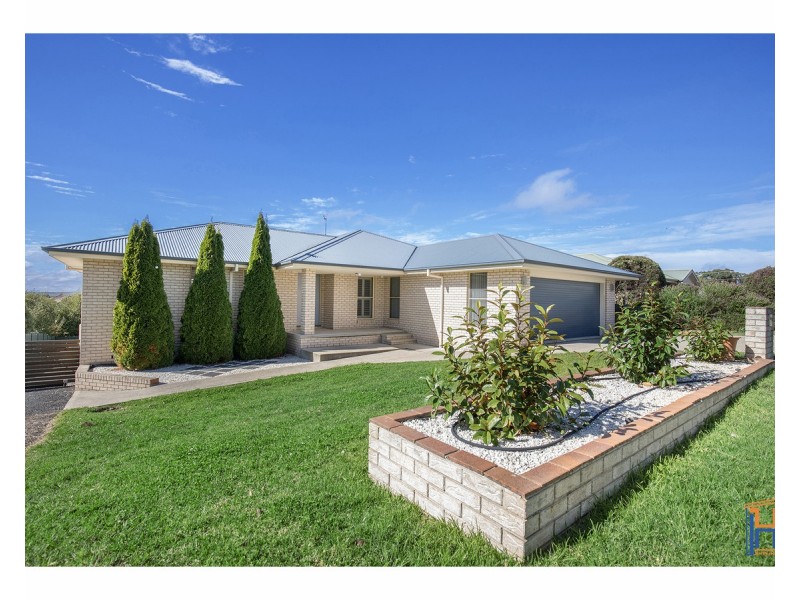 10 Fittler Road, Armidale NSW 2350