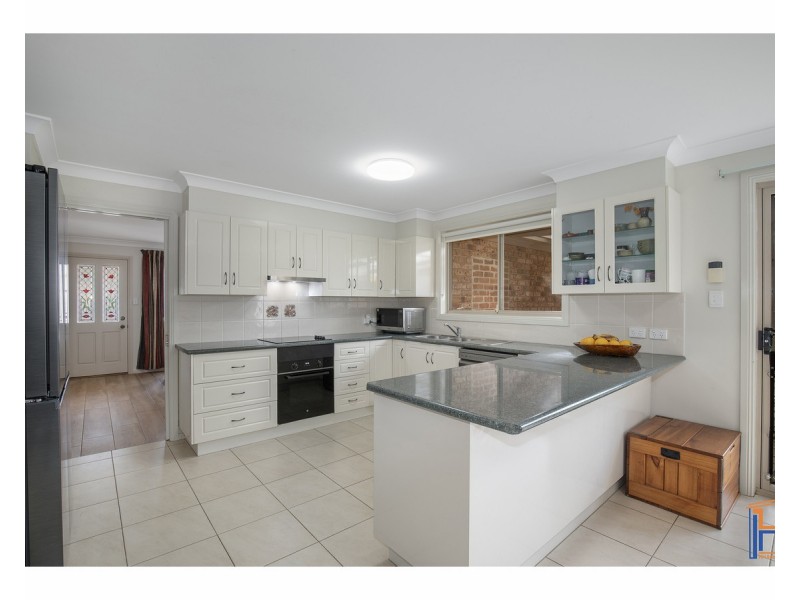 1 Amber Close, Armidale NSW 2350