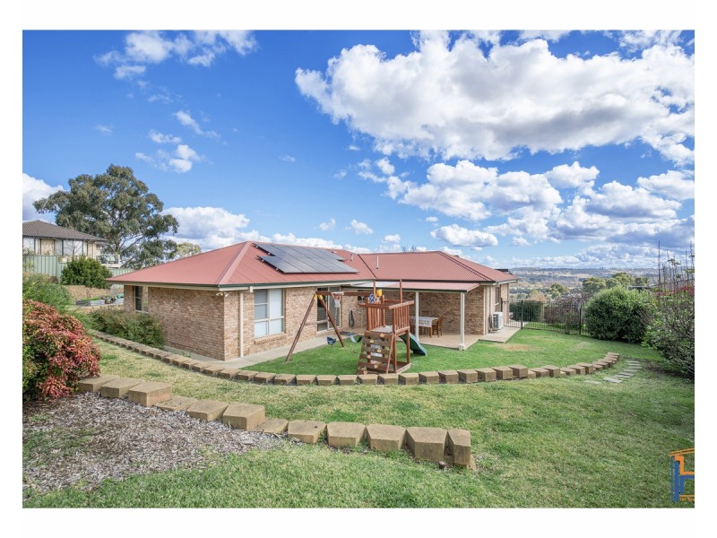 1 Amber Close, Armidale NSW 2350