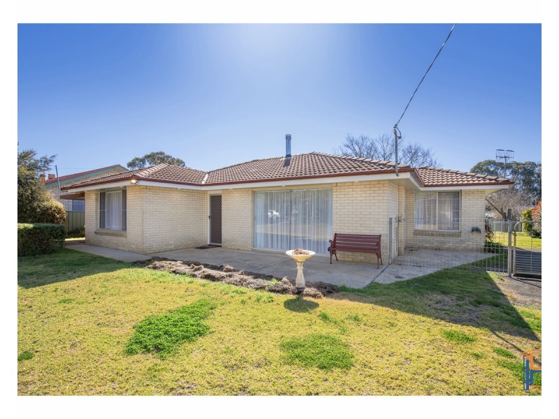 21 Bowman Avenue, Armidale NSW 2350