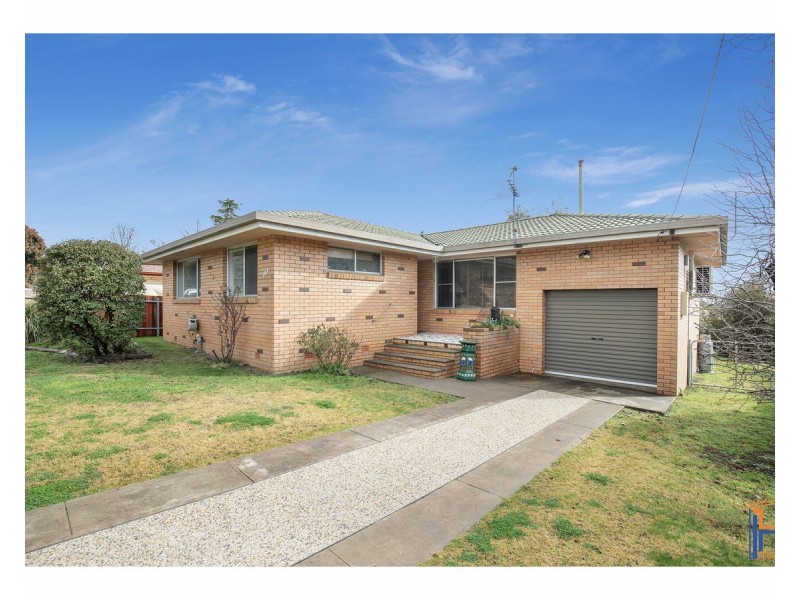 181 Mossman Street, Armidale NSW 2350
