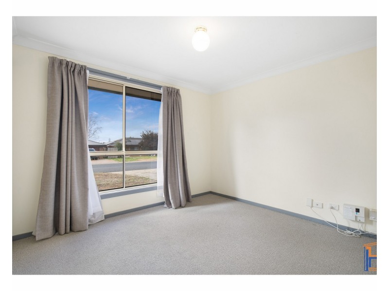 1/20 White Avenue, Armidale NSW 2350