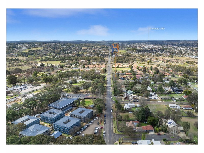 1/20 White Avenue, Armidale NSW 2350