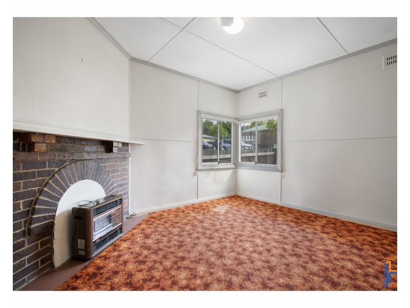 14 Wade Avenue, Armidale NSW 2350