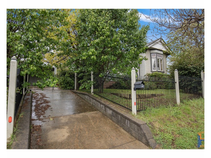 217 Erskine Street, Armidale NSW 2350