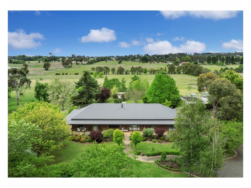 113 Ferris Lane, Armidale NSW 2350