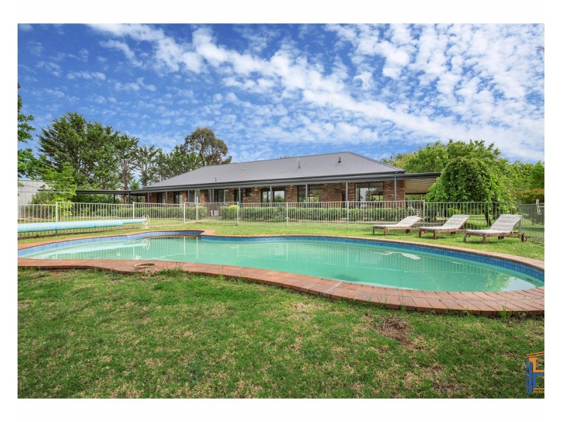 113 Ferris Lane, Armidale NSW 2350
