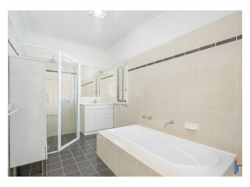 30 Taylor Street, Armidale NSW 2350