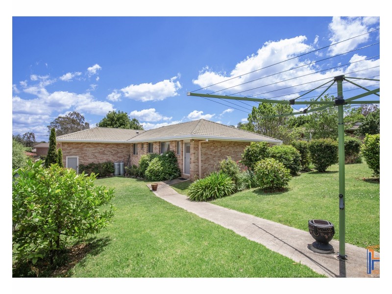 75 Norris Drive, Armidale NSW 2350