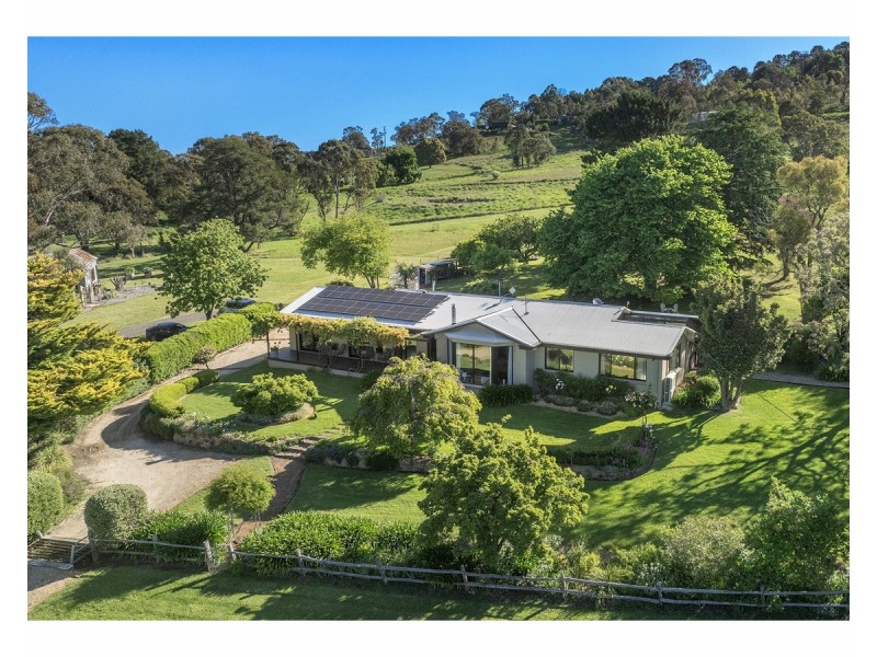 19 Sutherland Avenue, Armidale NSW 2350