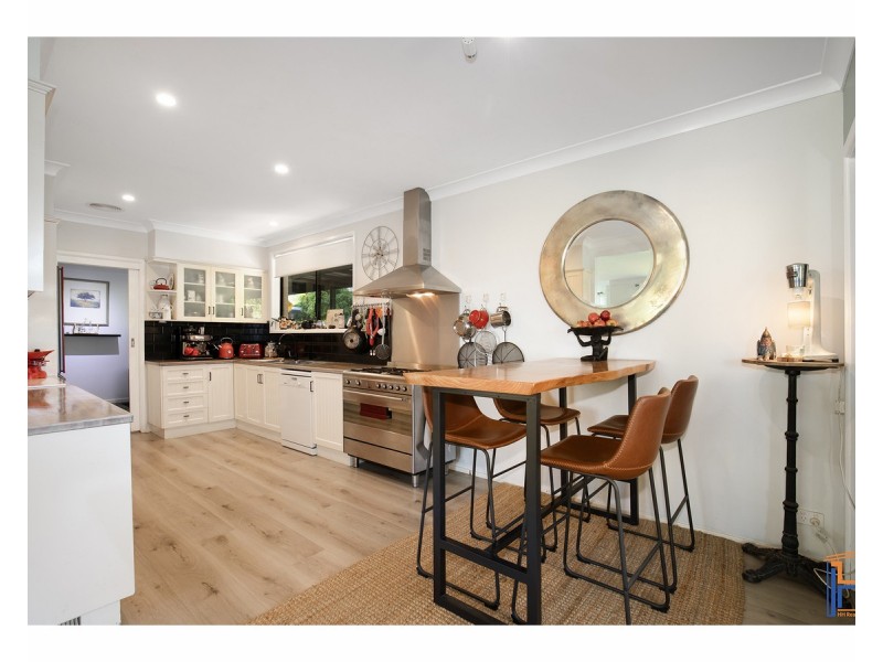 19 Sutherland Avenue, Armidale NSW 2350