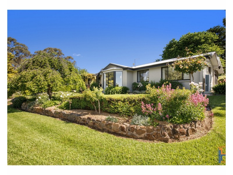 19 Sutherland Avenue, Armidale NSW 2350