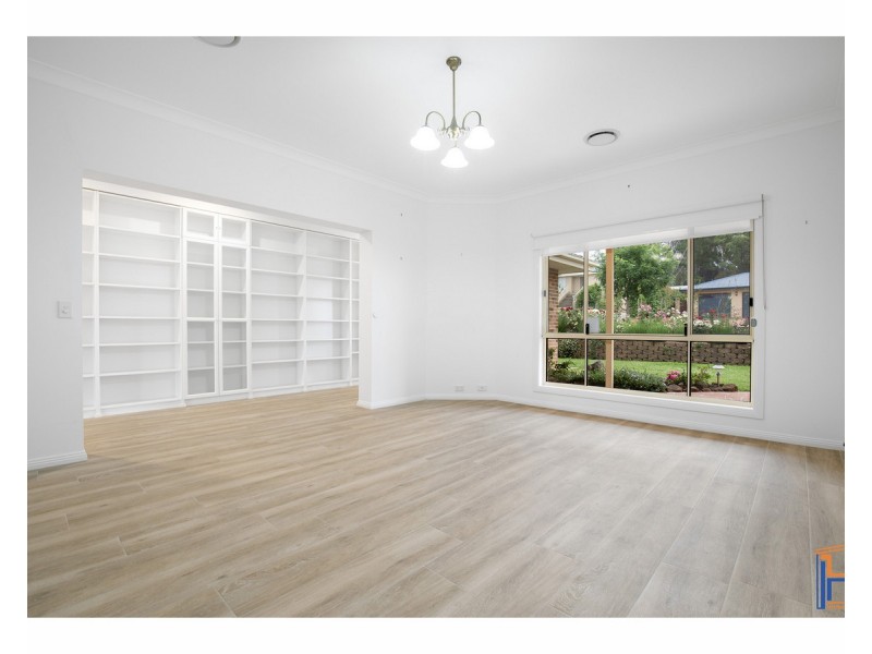 16 McCarthy Crescent, Armidale NSW 2350
