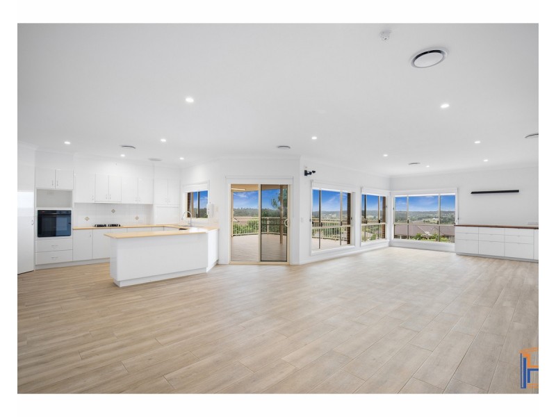 16 McCarthy Crescent, Armidale NSW 2350