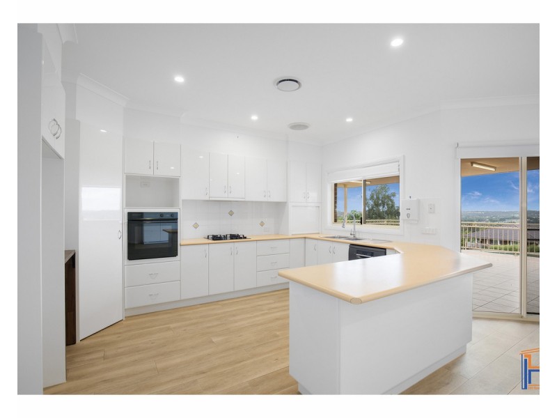 16 McCarthy Crescent, Armidale NSW 2350