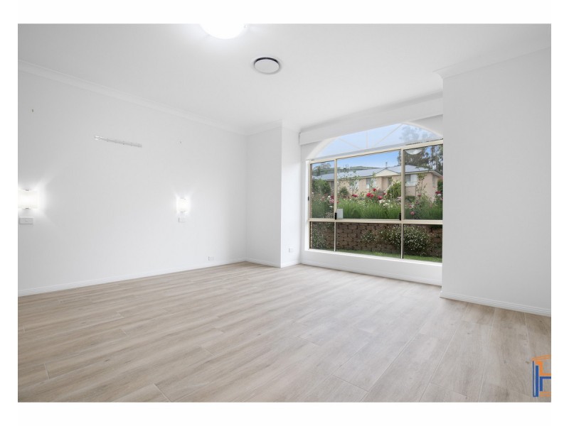 16 McCarthy Crescent, Armidale NSW 2350