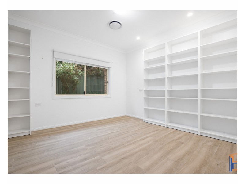16 McCarthy Crescent, Armidale NSW 2350