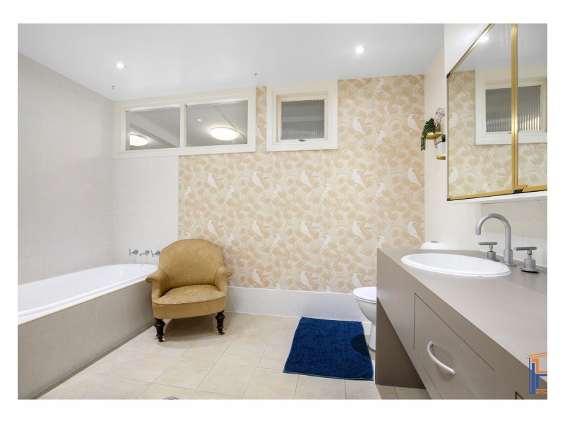 9 Reginald Avenue, Armidale NSW 2350