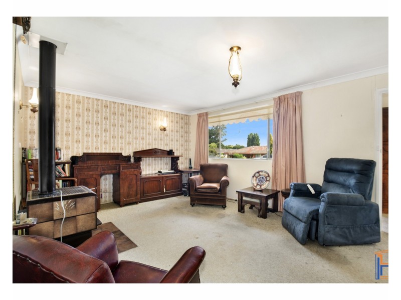 14 McKeon Avenue, Armidale NSW 2350