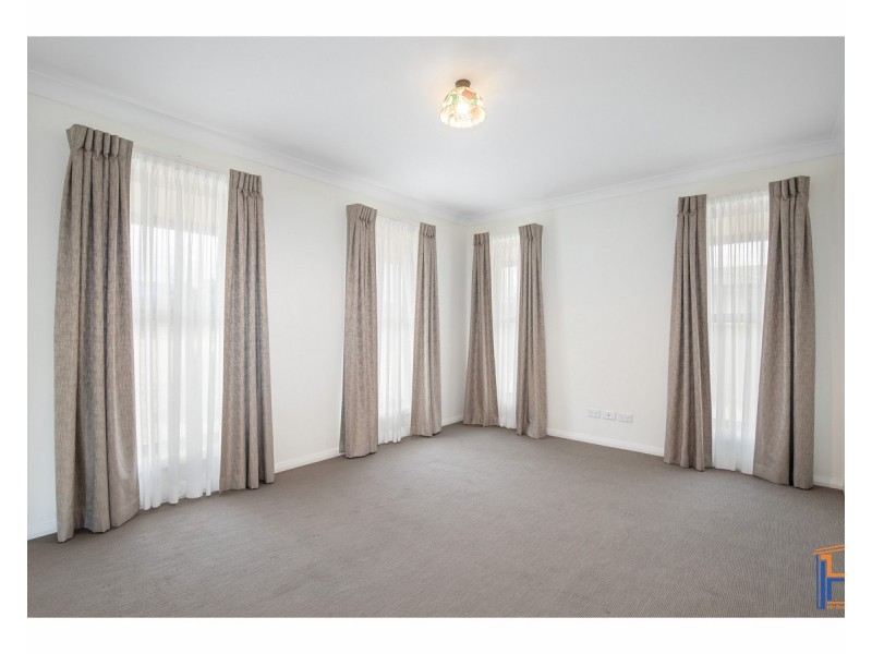12 Hardman Close, Armidale NSW 2350