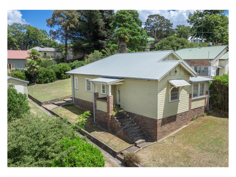 64 Dangar Street, Armidale NSW 2350