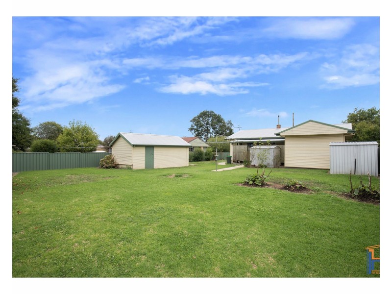 6 James Avenue, Armidale NSW 2350