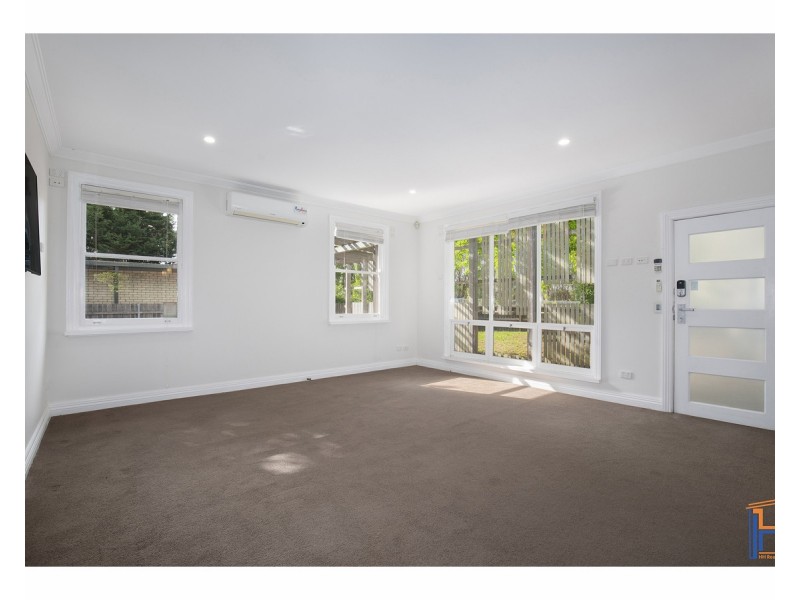 77 Queen Elizabeth Drive, Armidale NSW 2350