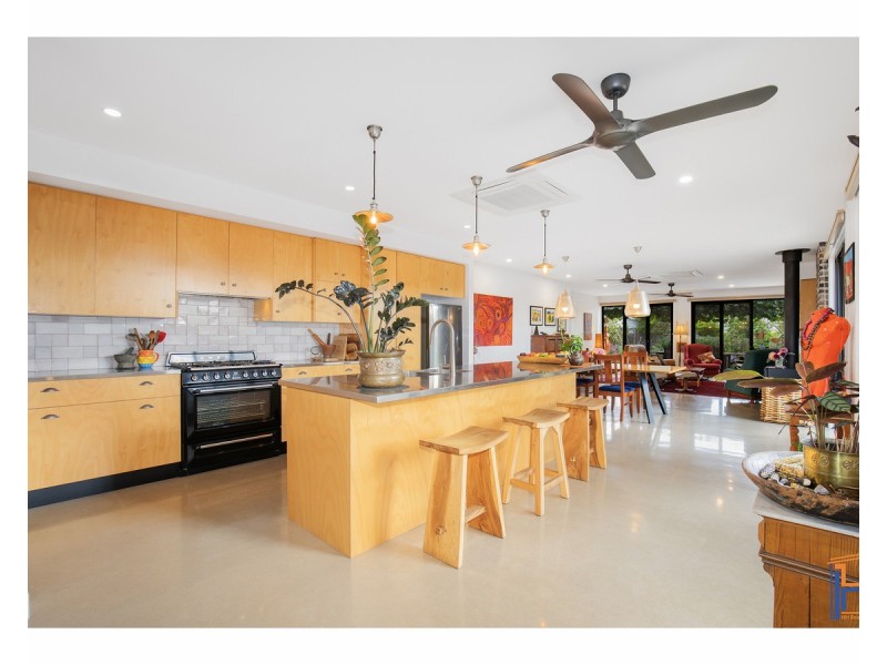 1 Salmon Avenue, Armidale NSW 2350