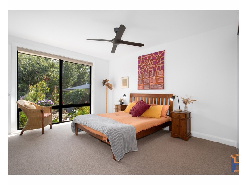 1 Salmon Avenue, Armidale NSW 2350