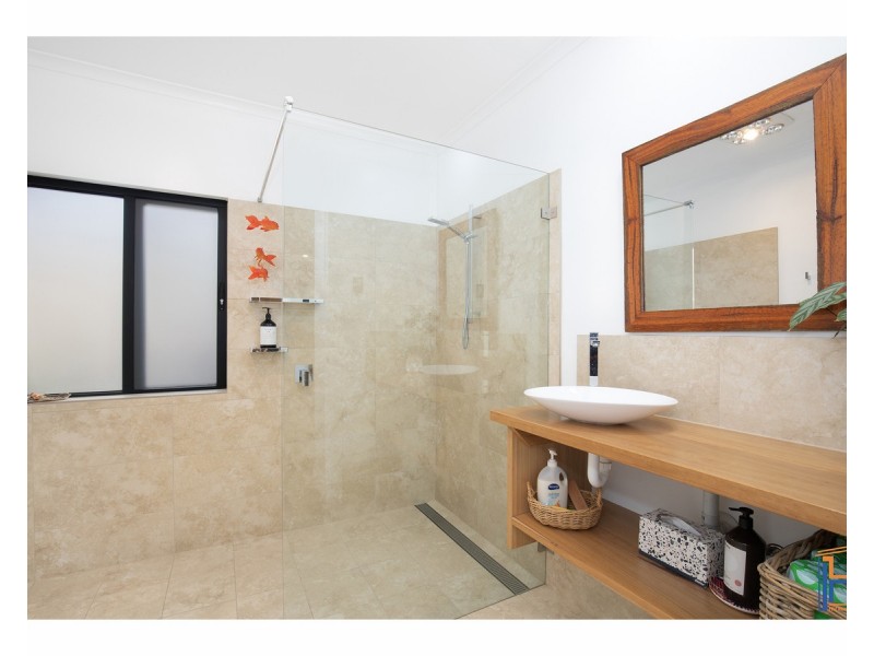 1 Salmon Avenue, Armidale NSW 2350