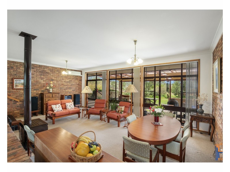 37 Inces Road, Armidale NSW 2350